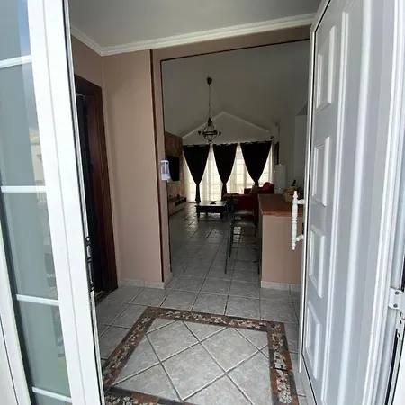 Villa La Duomo Di Vulcano *