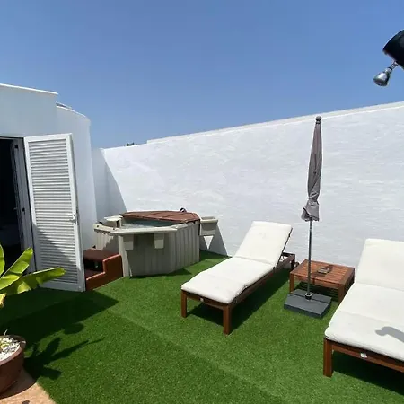 La Duomo Di Vulcano Villa Playa Honda (Lanzarote)