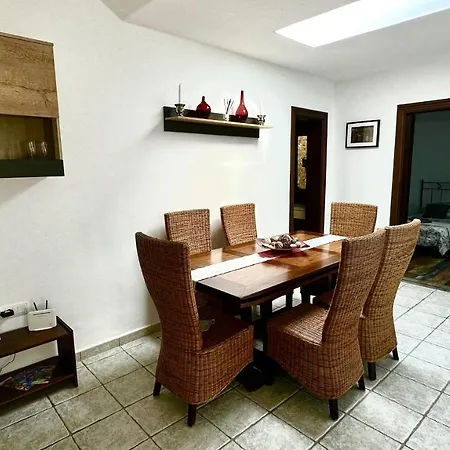 Villa La Duomo Di Vulcano Playa Honda (Lanzarote)